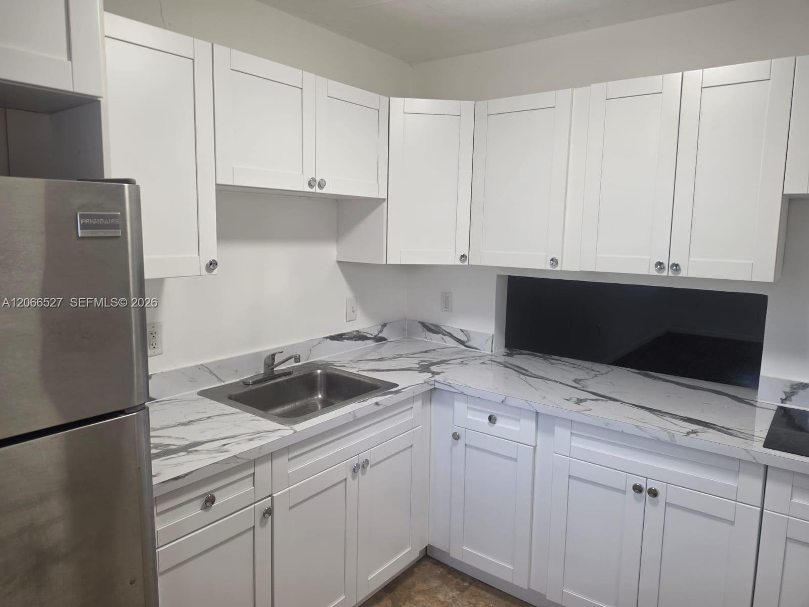 251 NE 187th St # 803, Miami FL 33179