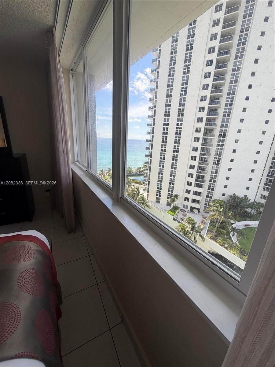 19201 Collins Ave # 943, Sunny Isles Beach FL 33160