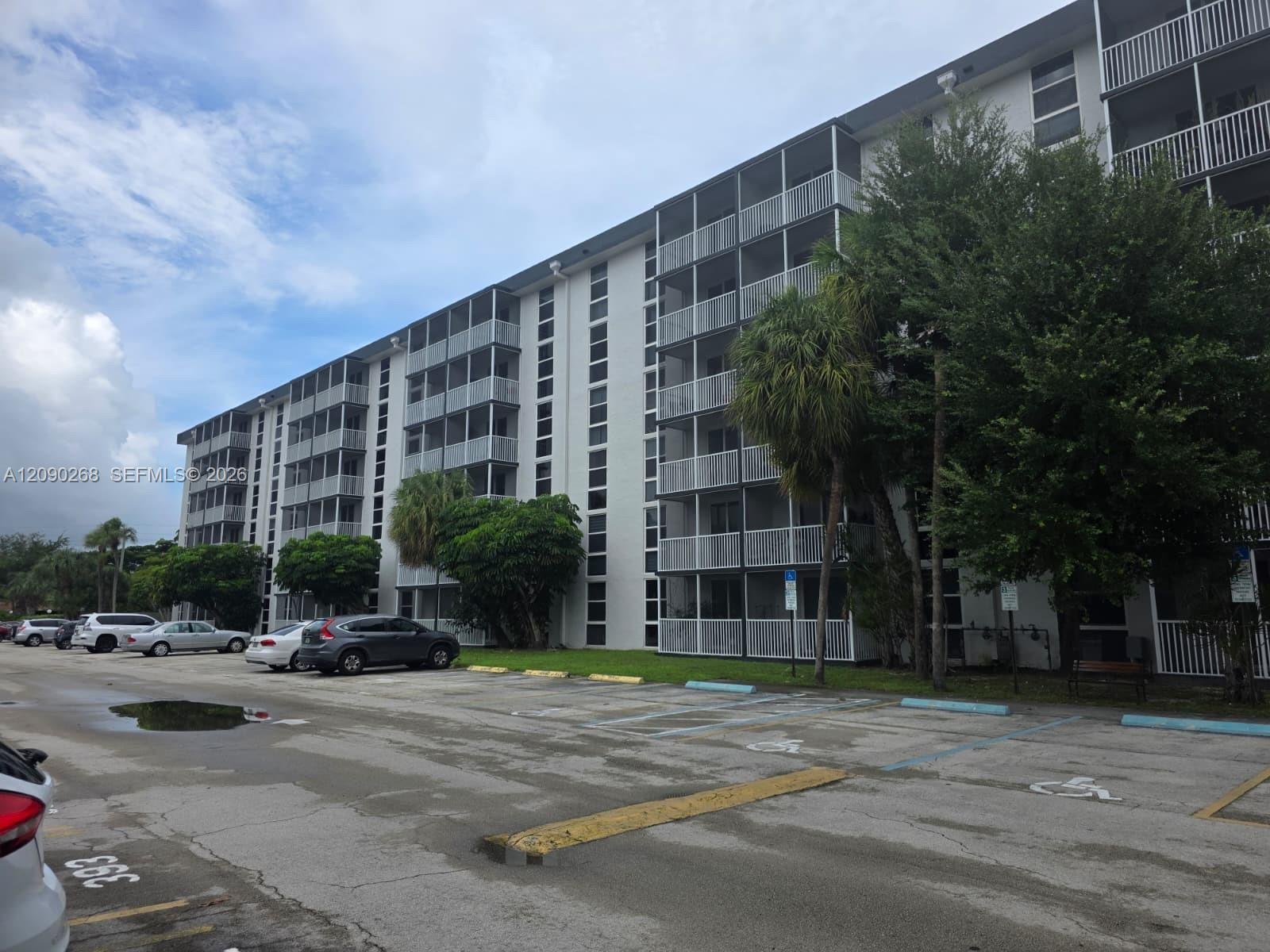 16950 W Dixie Hwy B225 Hwy # 225, North Miami Beach FL 33160