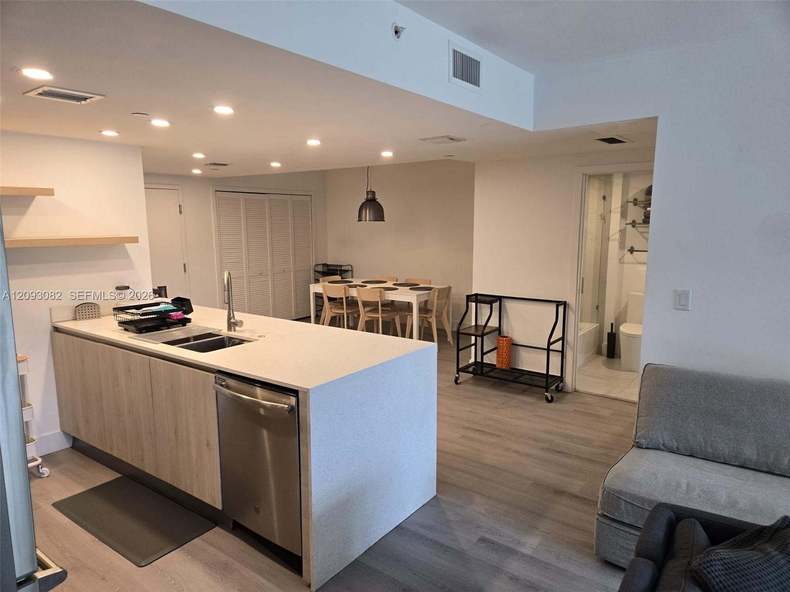 13800 Highland Dr # 207, North Miami Beach FL 33181