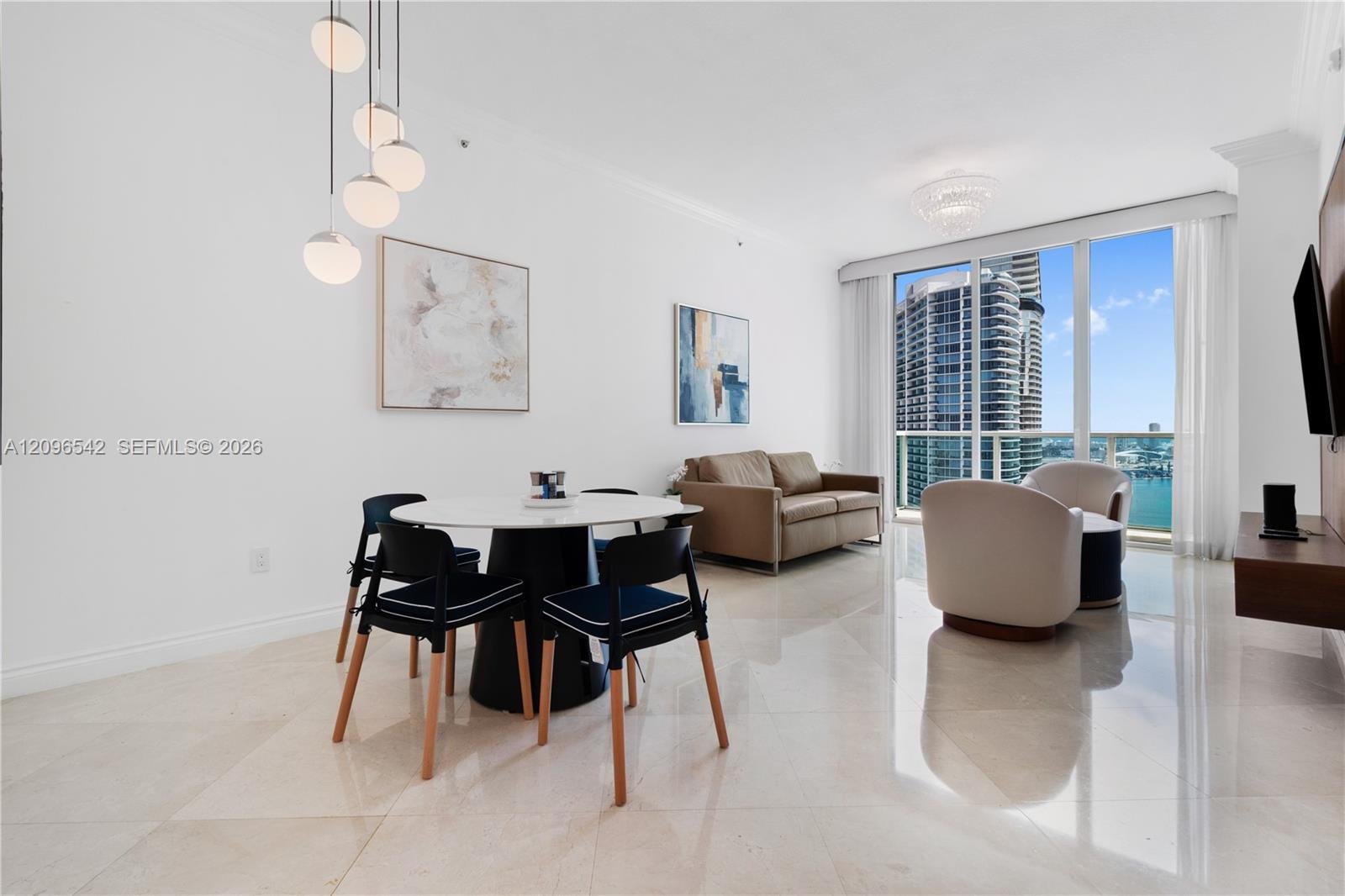 31 se 5th street 31 se 5th street # 4314, Miami FL 33131