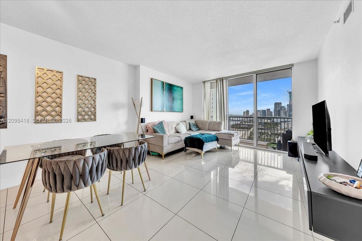 1750 N Bayshore Dr # 2510, Miami FL 33132