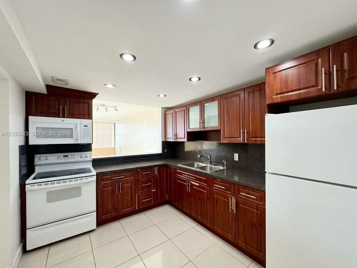 1351 NE Miami Gardens Dr # 403E, Miami FL 33179