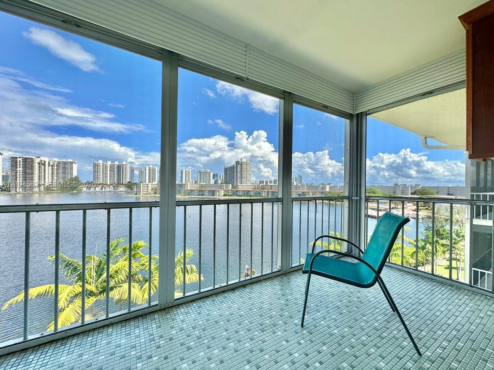 2861 Leonard Dr # F605, Aventura FL 33160