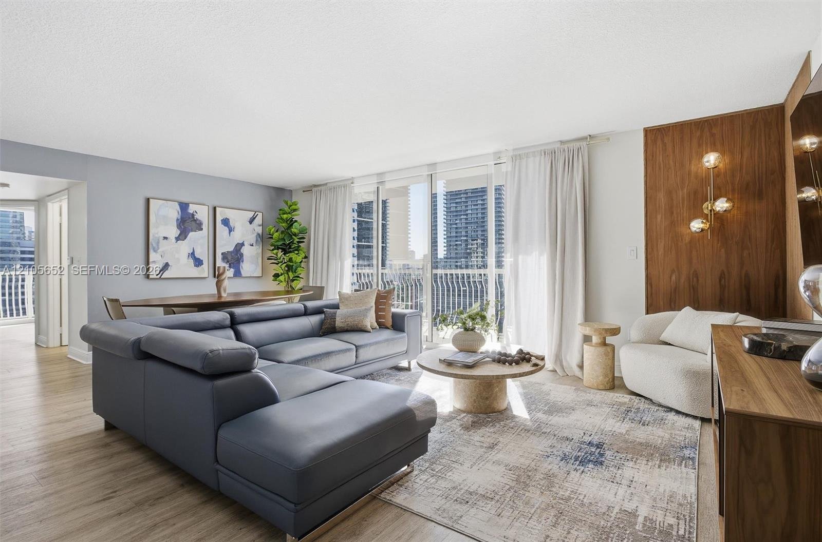 1200 Brickell Bay Dr # 1723, Miami FL 33131