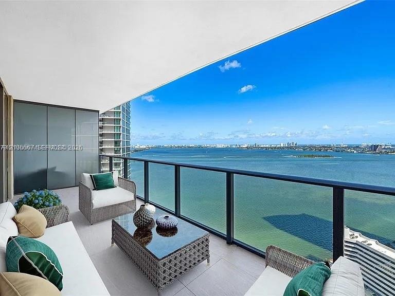 650 NE 32nd St # 3003, Miami FL 33137