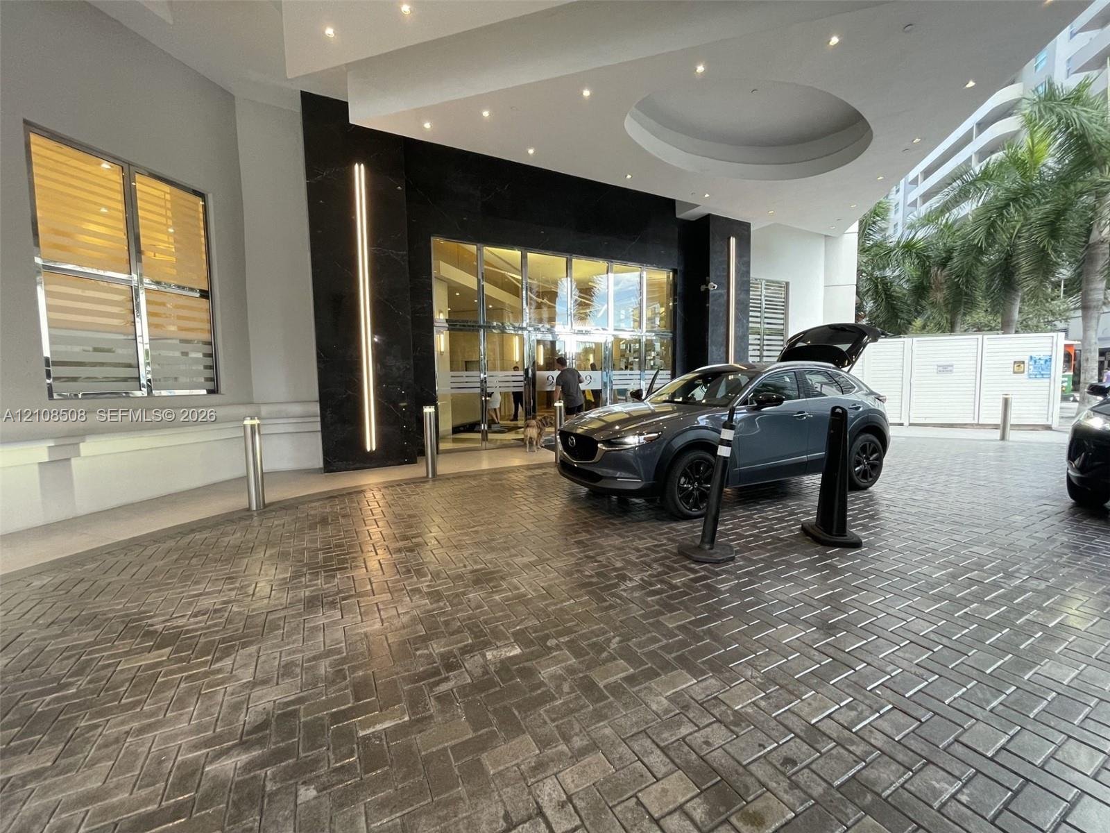 999 SW 1st Ave # 3207, Miami FL 33130
