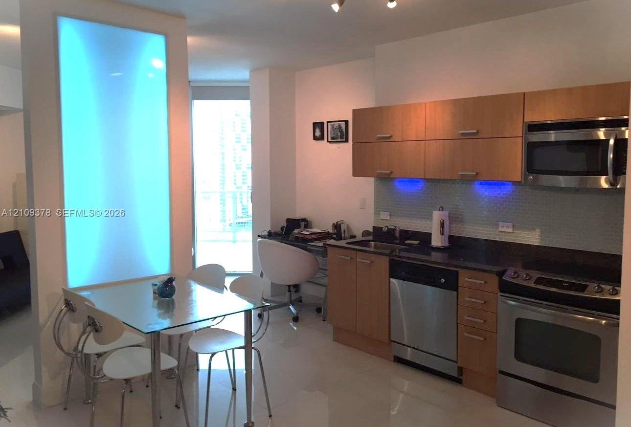 350 S Miami Ave # 2207, Miami FL 33130