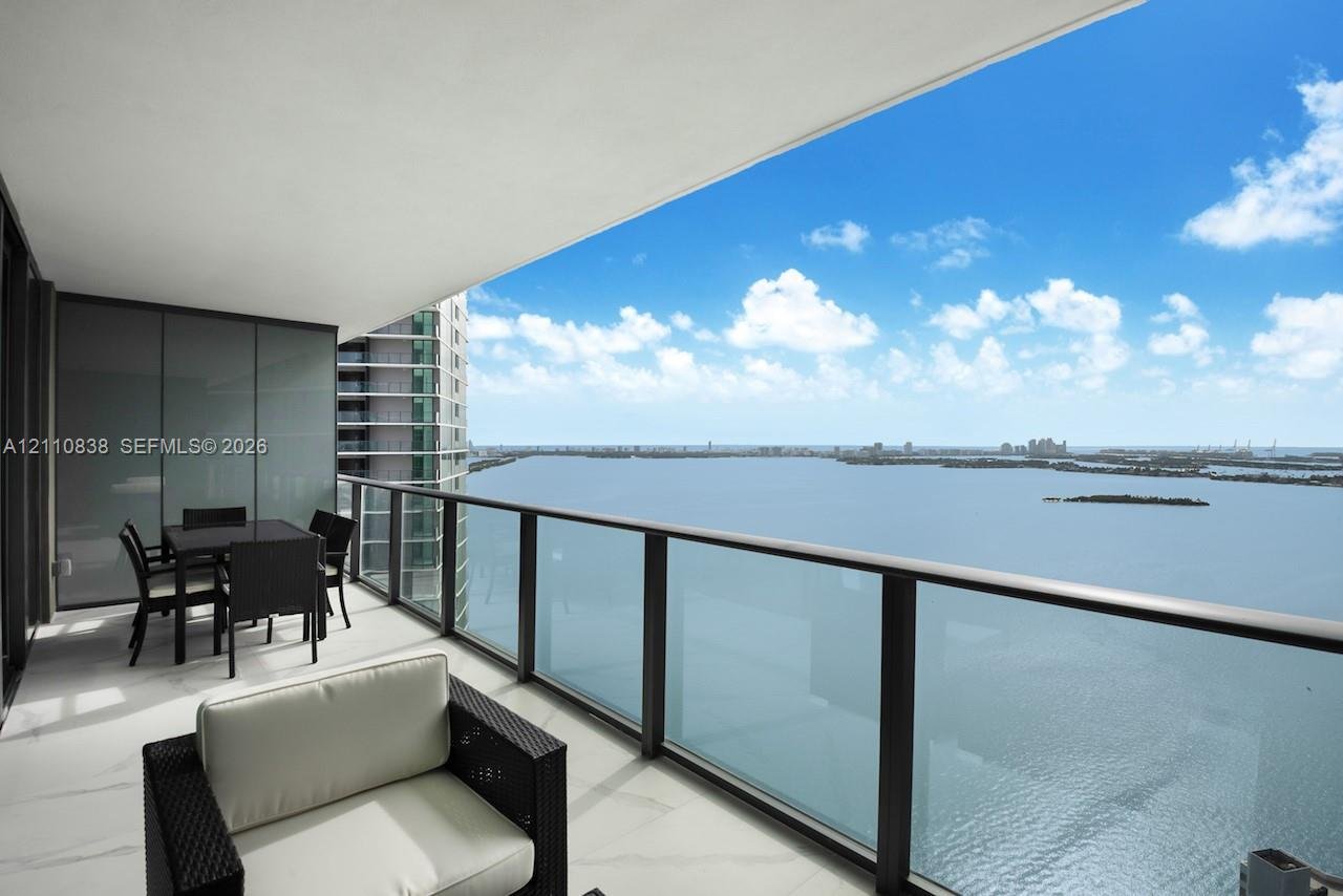 650 NE 32nd St # 3504, Miami FL 33137