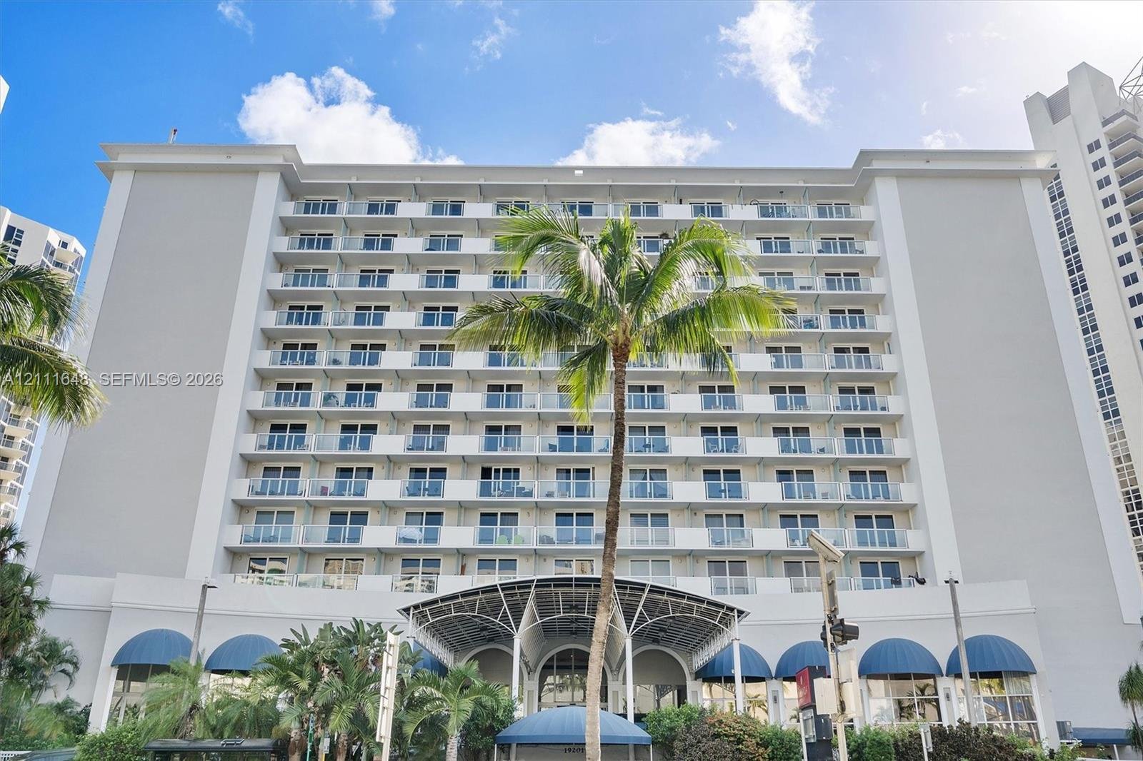 19201 Collins Ave # 518, Sunny Isles Beach FL 33160