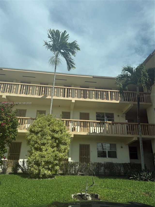 16701 NE 13th Ave # 214, North Miami Beach FL 33162