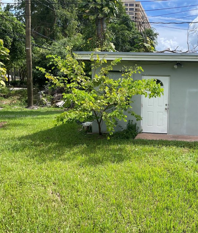 1567 NE 110th Ter # C, Miami FL 33161