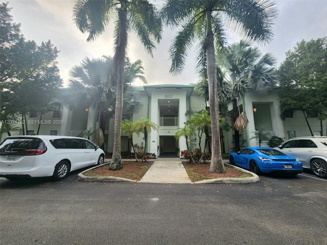 5300 NW 87th Ave # 614, Doral FL 33178