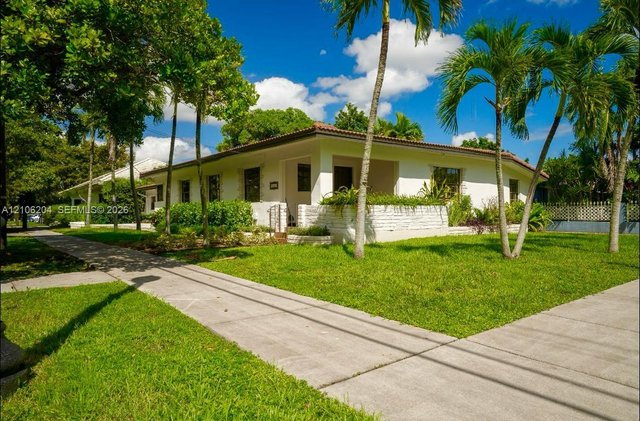 2121 SW 13th Ave, Miami FL 33145
